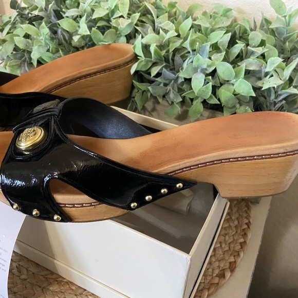 Coach Lee Crinkle Black Sandal size 9M - Picture 3 of 6